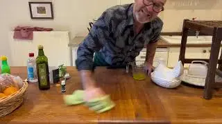How to make your own FURNITURE POLISH at home